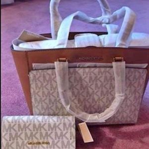 Michael kors purse and wallet